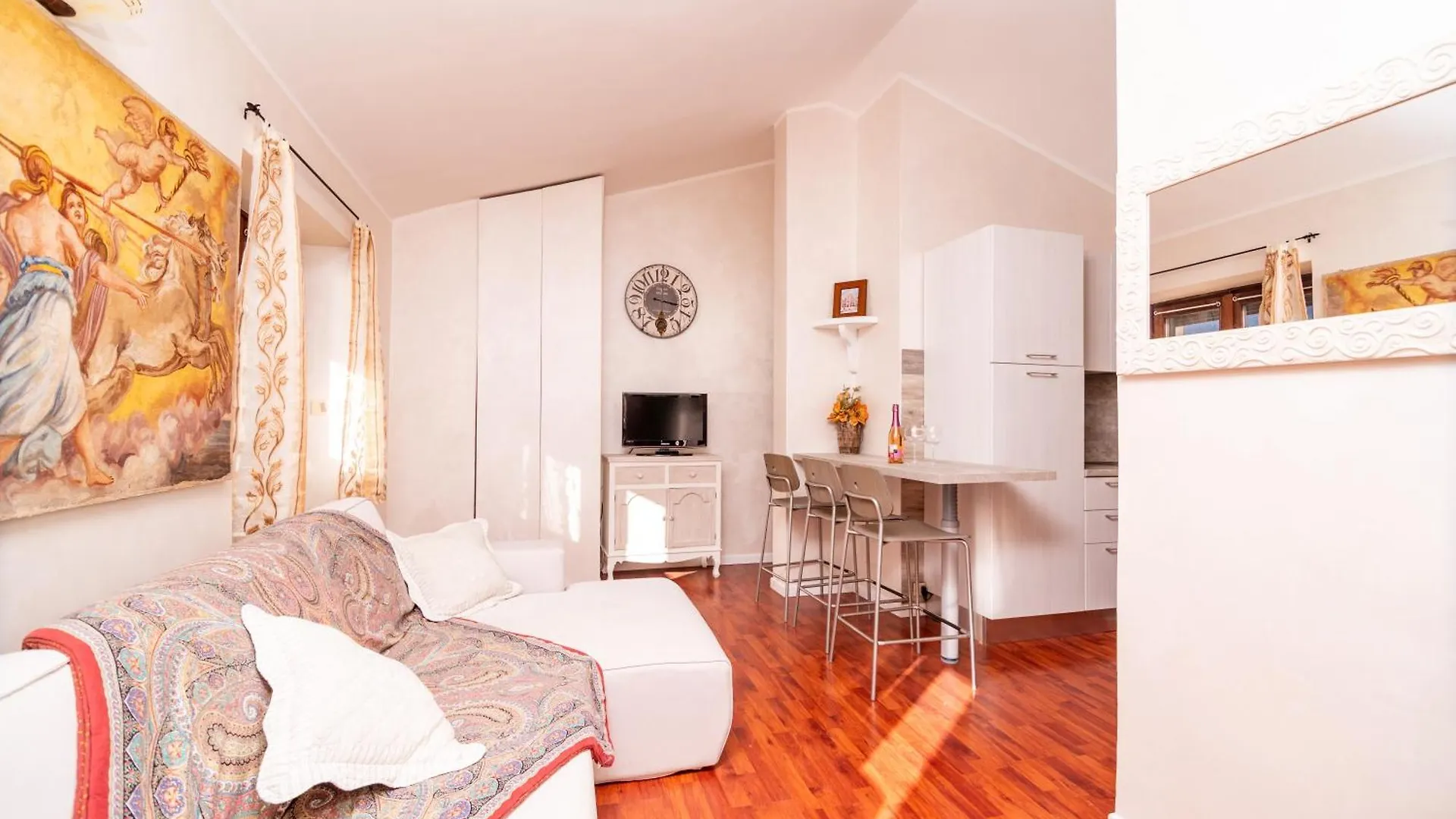 Holiday home Casa Lisa, A Due Passi Dal Lago Vesta Italy